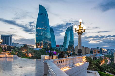 Bakú, la alucinante capital de Azerbaiyán en 2024 .